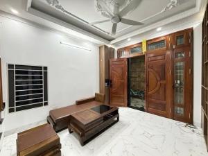 Hồ tùng mậu 6 tầng thang máy nhà mới sẵn ở ngay